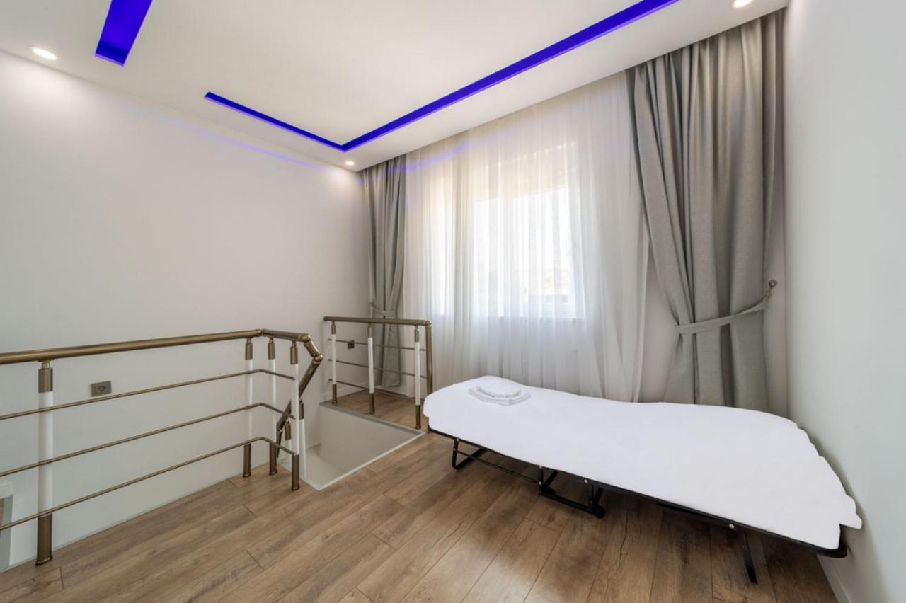 Modern And Central Duplex Apartment Near Beach In Antalya Ngoại thất bức ảnh